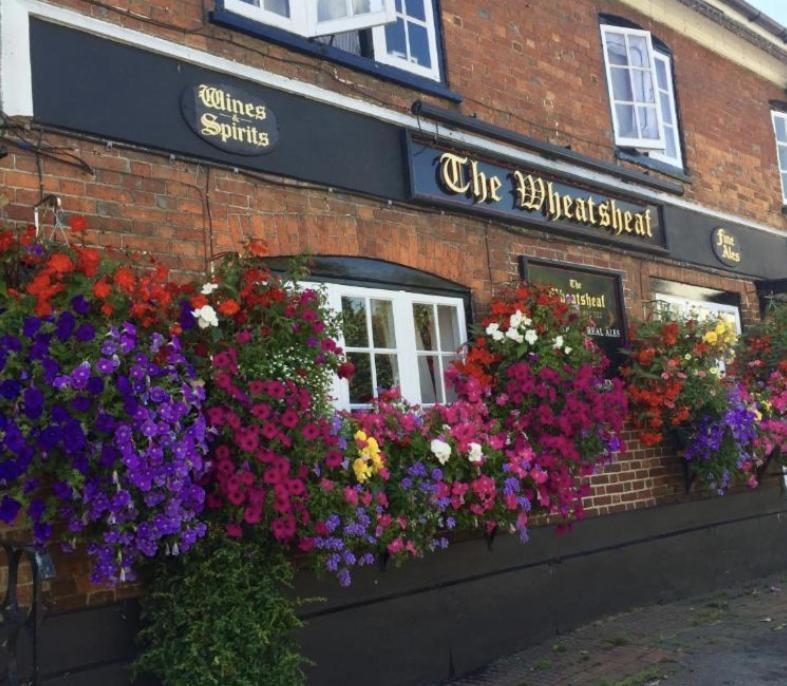 מלון The Wheatsheaf Bramley  מראה חיצוני תמונה
